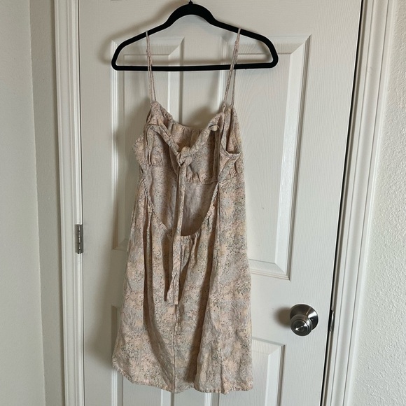 H&M Tie Back Adjustable Floral Dress Size Large linen blend - Picture 9 of 10